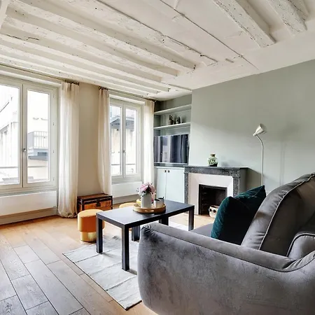 Chic -1br-4p- Marais - Republique شقة